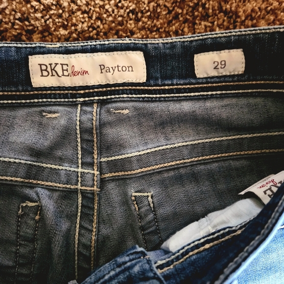 BKE Payton Jeans Mid Rise 29 Measures 34/26 Stone Wash - Picture 6 of 8